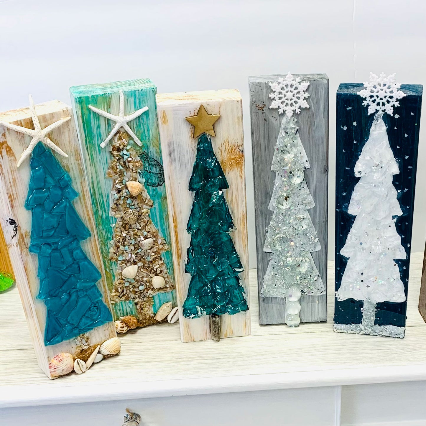 Adult Glass Tree or Cross Resin Class Sun. 10/29 at 2:00 pm